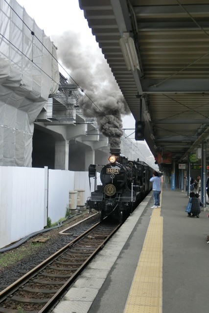 ＳＬ人吉号の魅力、春爛漫ＳＬ人吉号の旅熊本から、熊本駅でＳＬ人吉号にご対面、今村岳司西宮市長に期待_d0181492_11295533.jpg