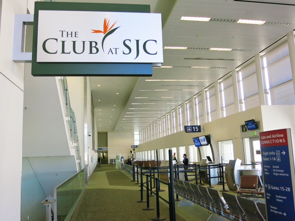 The CLUB SJC・サンノゼ空港ラウンジ_b0083801_18111398.jpg