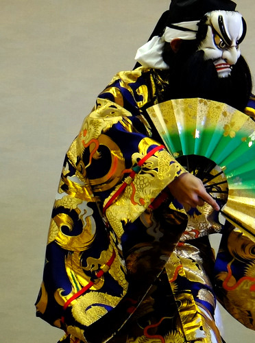 「益田・津和野の旅 荒磯温泉 荒磯館 プライベート石見神楽と神楽めし」_a0000029_17260926.jpg