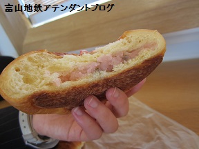 上市駅のパン屋さん_a0243562_1546790.jpg