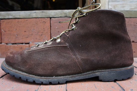 MOUNTAIN BOOTS_c0146178_18461335.jpg