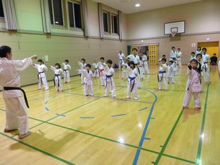 西町教室 春季昇級審査会_c0118332_2331917.jpg