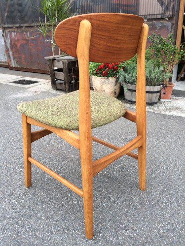 This is selling green chair singly  ⇒　Thank you Sold._f0326751_15075406.jpg
