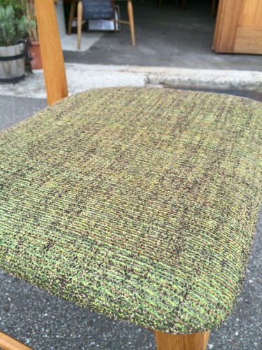 This is selling green chair singly ⇒ Thank you Sold._f0326751_15080354.jpg