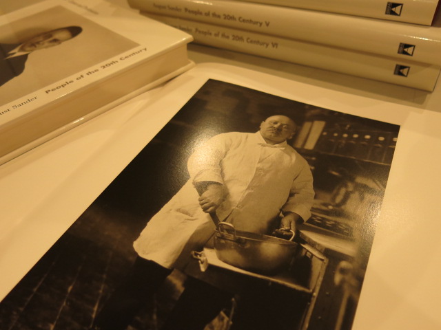 \"KEMPEL × TheThreeRobbers COOK JACKET\"ってこんなこと。_c0140560_14353132.jpg