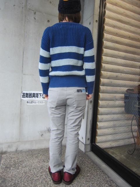 絶大なる人気定番の1本! KHAKI SLIM PANTS 。。。By NUDIE JEANS_d0152280_16295323.jpg