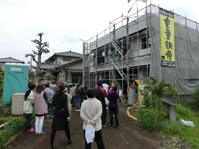 近頃では珍しい? 大勢の皆さんが集まった「上棟式と投げ餅」_f0141310_7295167.jpg