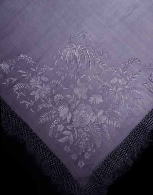 N.0331　リラ色のフランス庭園　絹刺繍ショール/アンティークシルク・刺繍_a0111371_142877.jpg