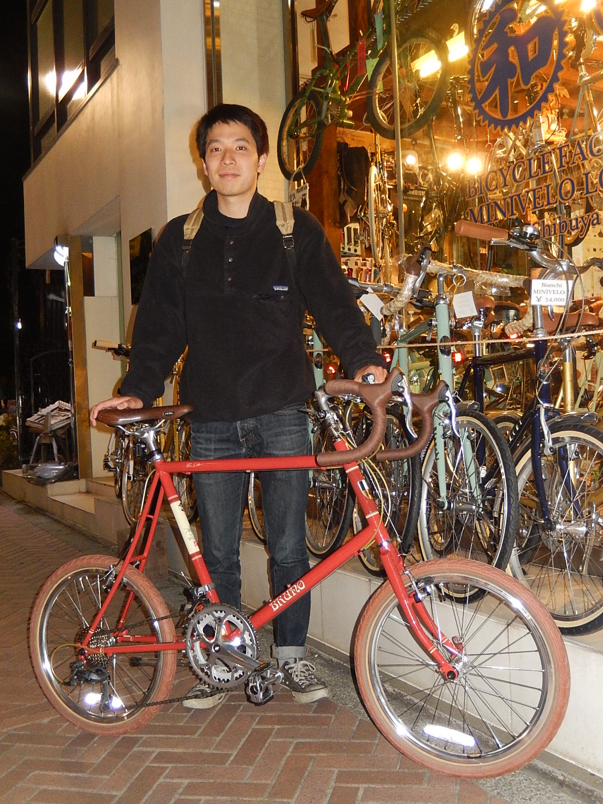 4月24日 渋谷 原宿 の自転車屋 FLAME bike前です!_e0188759_20192521.jpg