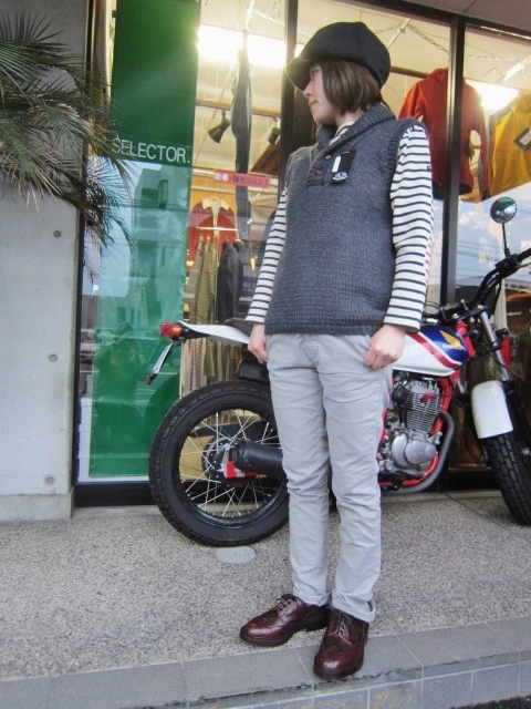 春~初夏にかけて・・・Cotton KNIT SWEATER By OLD DERBY_d0152280_4432917.jpg