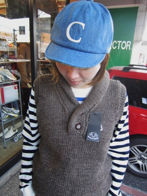 春~初夏にかけて・・・Cotton KNIT SWEATER By OLD DERBY_d0152280_4441570.jpg