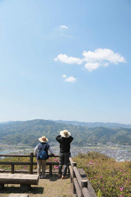 冨士山　初めてのツツジ_e0274411_23124826.jpg