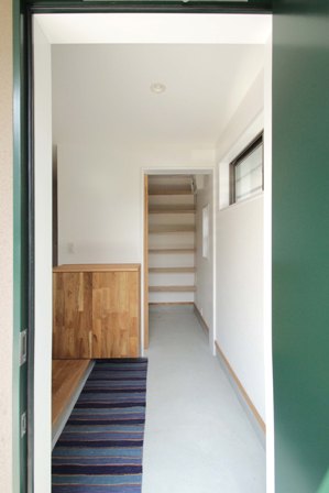 「LDKに畳の部屋が浮かぶ家」の完成写真_f0170331_17341076.jpg
