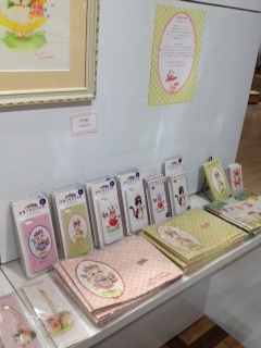 小林さゆり個展「Ｃｏｌｏｒｆｕｌ　Ｂｏｎ　Ｂｏｎ」_f0010033_0322385.jpg