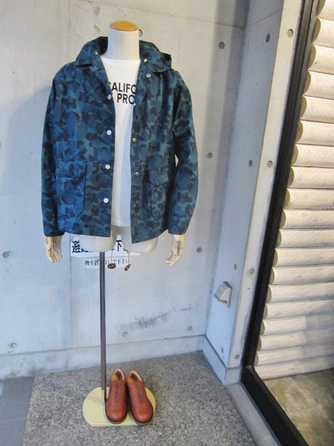 BLUE CAMO WAX COACH JACKET 。。。By Mt.REINIER DESIGN_d0152280_0512688.jpg