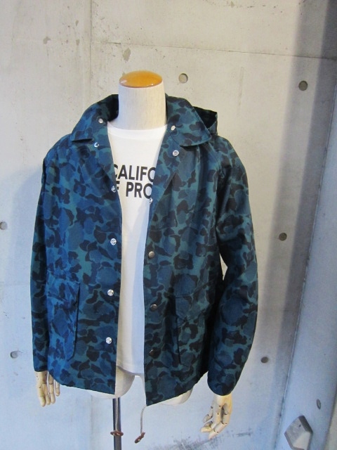 BLUE CAMO WAX COACH JACKET 。。。By Mt.REINIER DESIGN_d0152280_0513672.jpg
