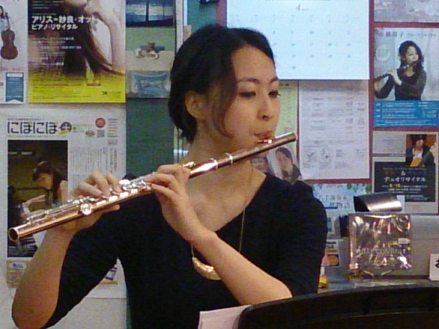 小笠原直子さん&門馬由哉さんインストアライブ。_e0046190_16391584.jpg