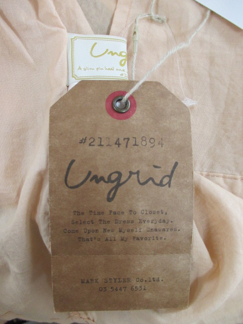 アングリッド UNGRID ノーカラーレースタンク_e0076692_19502059.jpg