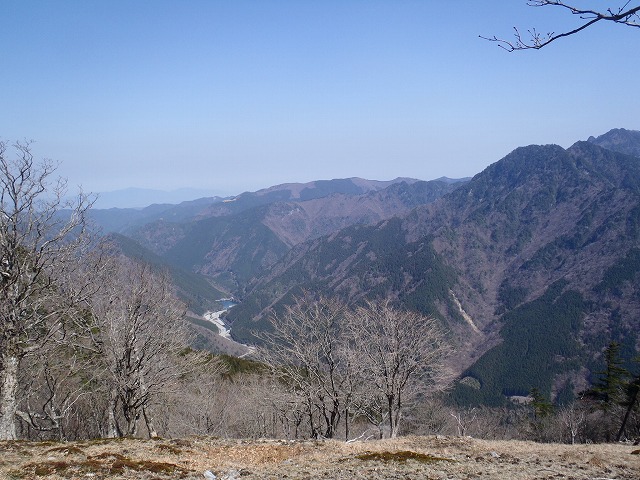 2014.4.23~24 鉄山経由で狼平~西口周回(前半)_c0147398_15511383.jpg