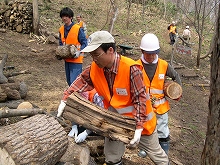 平成２６年４月２７日（日）　高川山林　天候：晴れ　参加：２３名＋若干名_c0173813_22493885.jpg