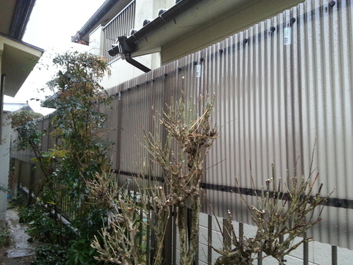 T様邸(佐伯区)外壁塗装および波板張替工事_d0125228_11203372.jpg
