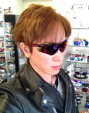 OAKLEY(オークリー)1眼式新作スポーツアイウェアM2 FRAME(エムツーフレーム)発売開始!_c0003493_10541998.jpg