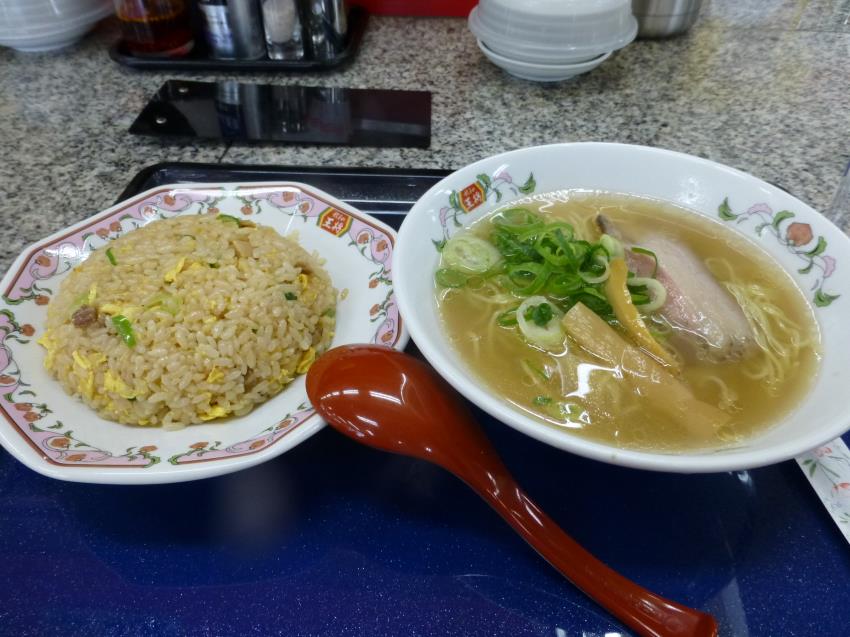 餃子の王将 国道高槻店_c0118393_8592956.jpg