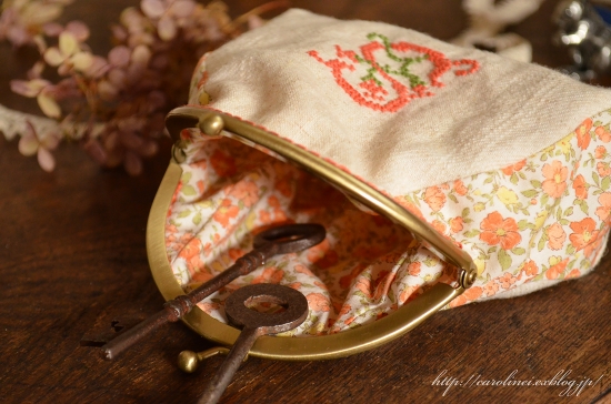 がま口ポーチ　　　Handmade pouch_d0025294_1415459.jpg