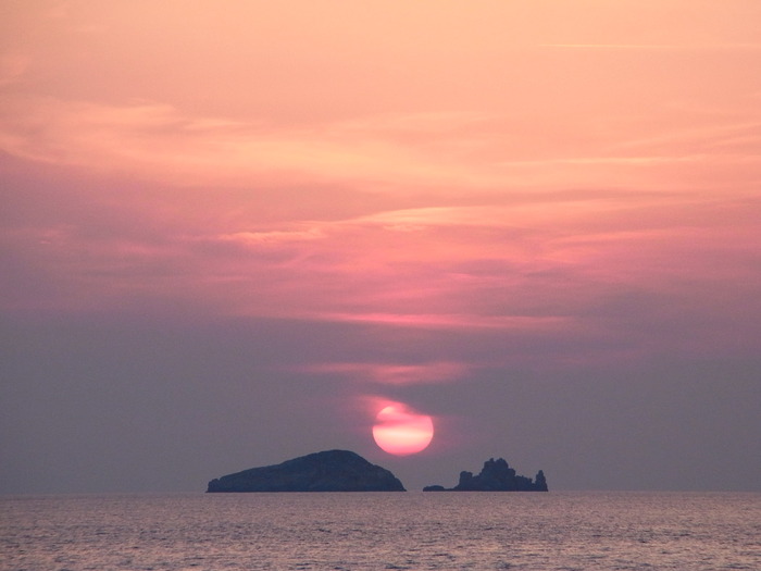 イビサ島の絶景ビーチ、カラ・コンテ\"Cala Comte\"_d0116009_1115578.jpg