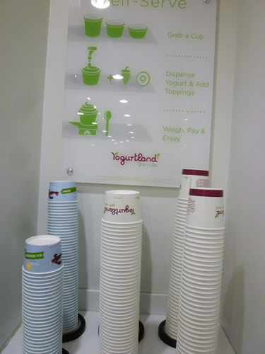 Yogurtland(ヨーグルトランド)_c0152767_22313322.jpg