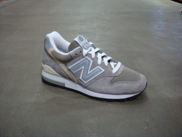 レディース　NEW BALANCE_b0142780_21512949.jpg