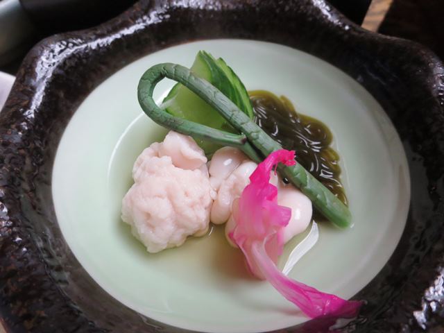 【北東北桜追い旅⑨】ホテル紫苑で部屋食の夕食_c0042960_1455257.jpg