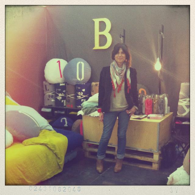 南フランスよりbed and philosophy ベッド＆フロゾフィーのリネンクッション。_f0088464_1847399.jpg