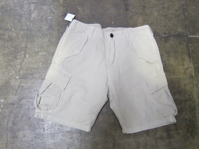 今季の本命★ SHORTS の1つ。。。Kato BASIC ・・・ Natural CARGO SHORTS!♪! _d0152280_3452622.jpg