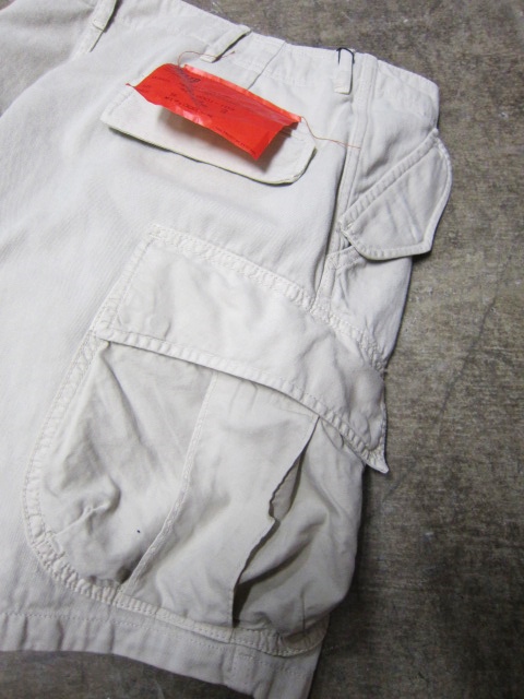 今季の本命★ SHORTS の1つ。。。Kato BASIC ・・・ Natural CARGO SHORTS!♪! _d0152280_345637.jpg