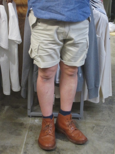 今季の本命★ SHORTS の1つ。。。Kato BASIC ・・・ Natural CARGO SHORTS!♪! _d0152280_3542595.jpg
