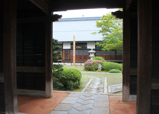 源光庵 春の庭_e0048413_21153225.jpg