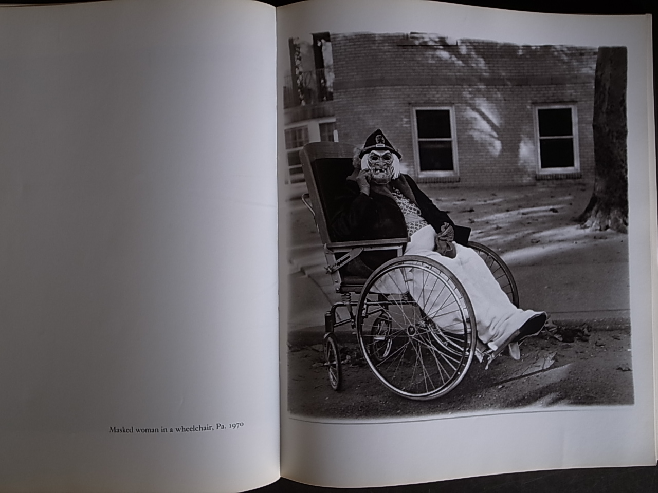 DIANE ARBUS / Doon Arbus_a0227034_1561720.jpg