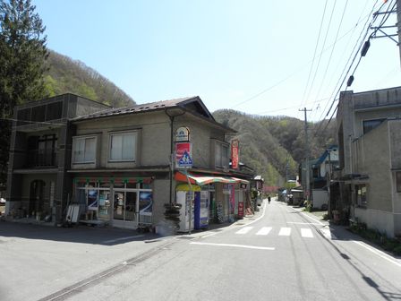 有芸の滝桜&浅内の春_b0206037_916742.jpg