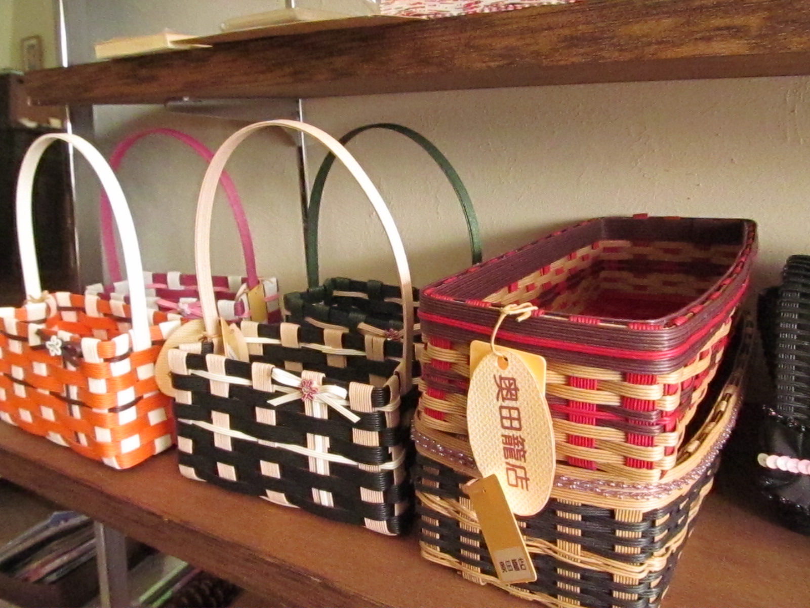 奥田籠店、BADDY.o.p.mの紙雑貨はこちら_f0129557_12541570.jpg