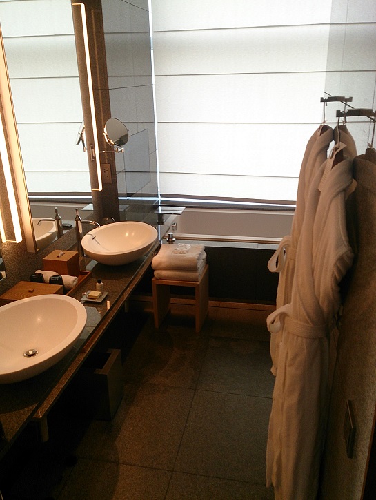 パークハイアット釜山 お部屋編_b0060363_0154868.jpg