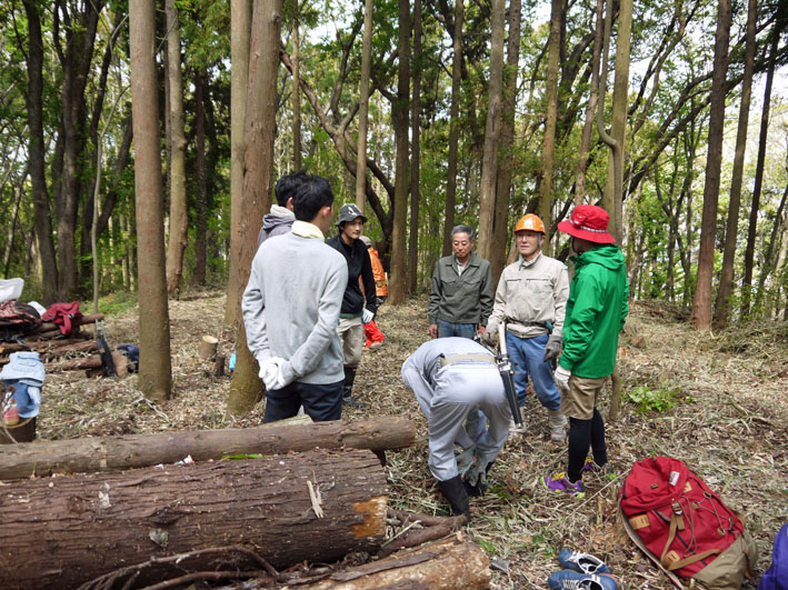 YJ 山上剛さん仲間連れ参加：４月六国見山定例手入れ_c0014967_14541819.jpg