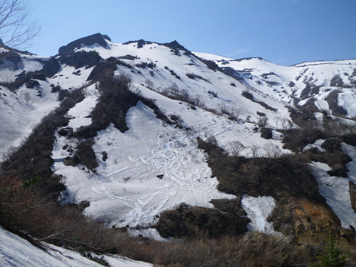 蔵王・ひよどり越えからの熊野岳東面滑降 ～ ２０１４年４月２９日_f0170180_0573772.jpg