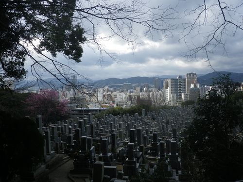 広島という町を設計する-17　墓地と遊里_d0089494_0491498.jpg