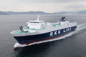 琉球海運RORO船「ちゅらしま」就航_e0158925_0254829.jpg