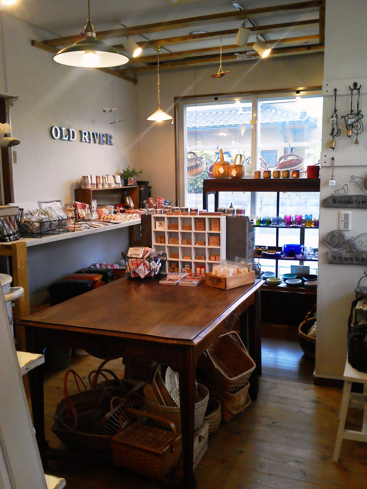 レイアウト変わりました 猫がいる長野の雑貨屋 Old River オールドリバー