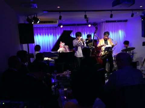 5月3日 広島 Jazzlive comin 本日のライブ!_b0115606_10232880.jpg