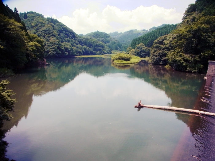 竹田市の美しいダム、白水溜池堰堤_d0116009_10144220.jpg