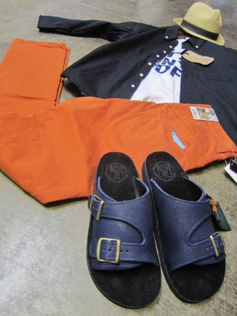 Kato 7分 B/D PinOxford SHIRTS (当店・別注仕様) ・・・ BLACK カラー★ 渋過ぎです(^^♪_d0152280_1410238.jpg