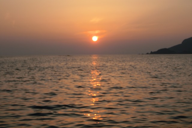 天草の素晴らしい夕日日本一の夕日、頑張れ橋下徹大阪都市構想と町づくり、天草四郎の乱と天草・牛深の町_d0181492_06226.jpg